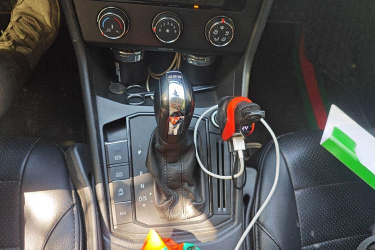 Used Volkswagen Lavida 2019 280TSI DSG Comfort Edition China VI standard Gear Lever