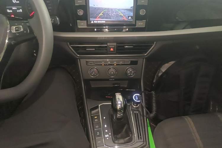 Used Volkswagen Lavida 2019 280TSI DSG Comfort Edition China VI standard Gear Lever