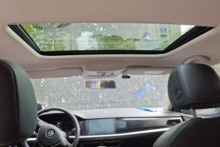 Used Volkswagen Lavida 2019 1.5L Automatic Comfort Edition China VI Standard Headliner