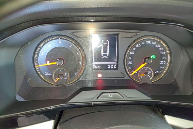 Used Volkswagen Lavida 2019 1.5L Automatic Comfort Edition China VI Standard Instrument Cluster