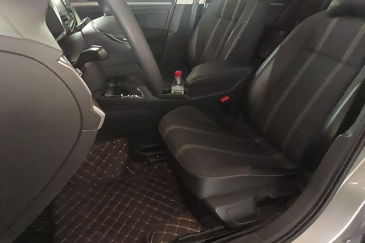 Used Volkswagen Lavida 2019 280TSI DSG Comfort Edition China VI standard Left Front Seat