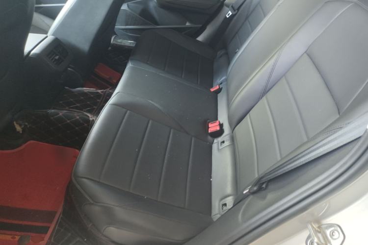 Used Volkswagen Lavida 2019 1.5L Automatic Comfort Edition China VI Standard Left Rear Seat