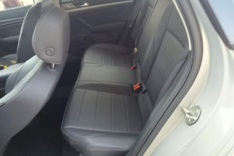 Used Volkswagen Lavida 2019 1.5L Automatic Comfort Edition China VI Standard Left Rear Seat
