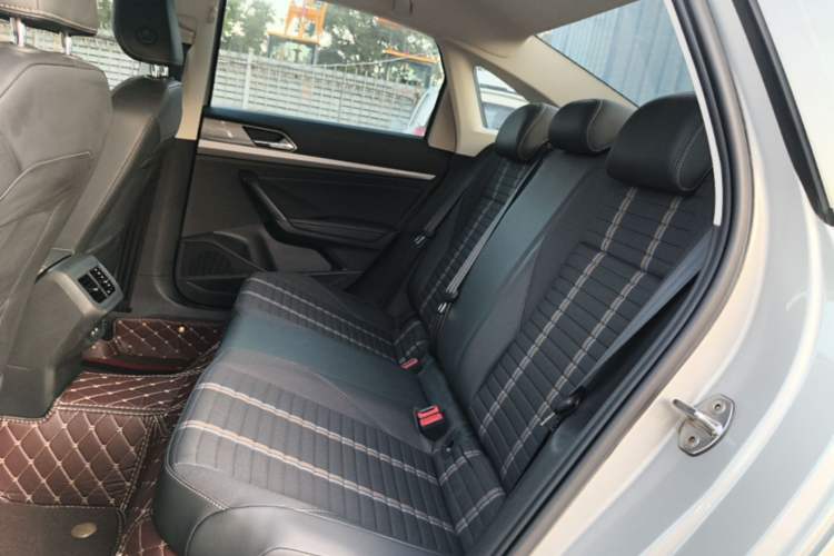 Used Volkswagen Lavida 2019 1.5L Manual Comfort Edition China VI Standard Left Rear Seat