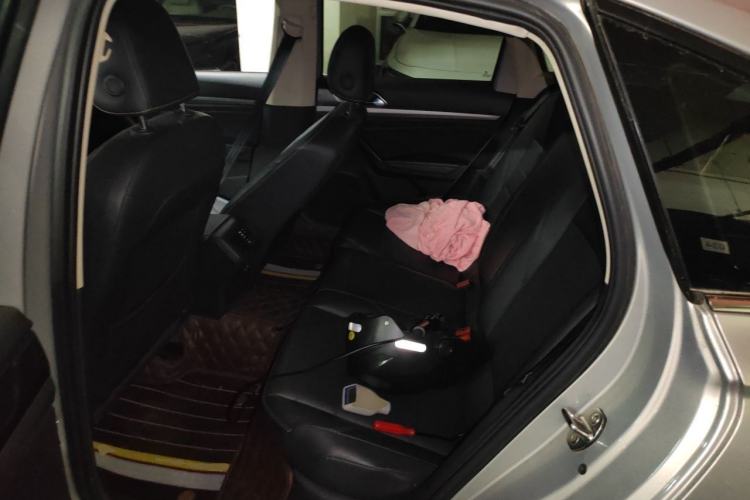 Used Volkswagen Lavida 2019 1.5L Automatic Comfort Edition China VI Standard Left Rear Seat