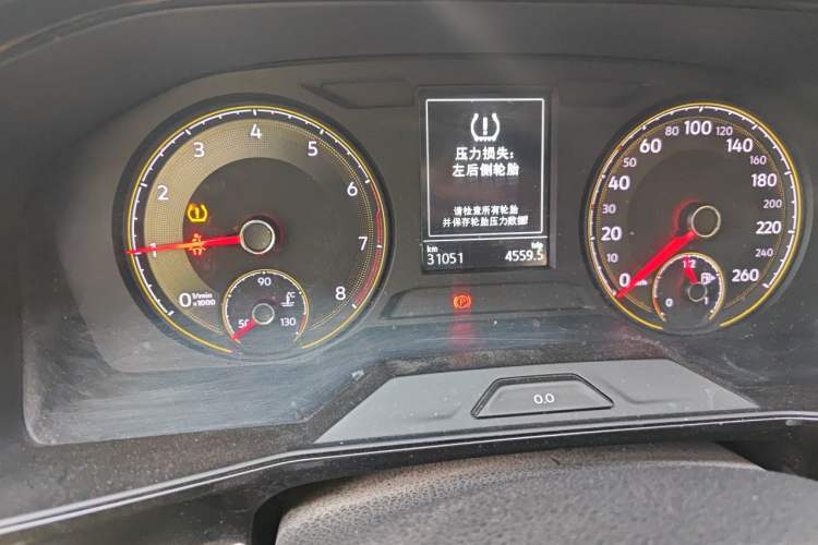 Used Volkswagen Lavida 2019 1.5L Manual Comfort Edition China VI Standard Odometer Close Up