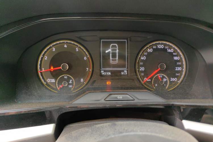 Used Volkswagen Lavida 2019 1.5L Manual Comfort Edition China VI Standard Odometer Close Up