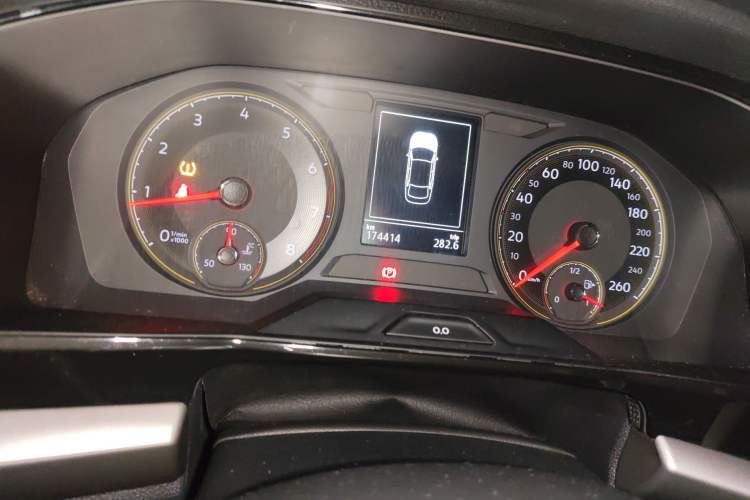 Used Volkswagen Lavida 2019 280TSI DSG Comfort Edition China VI standard Odometer Close Up