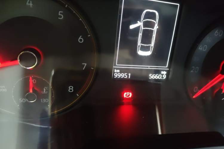 Used Volkswagen Lavida 2019 280TSI DSG Comfort Edition China VI standard Odometer Close Up
