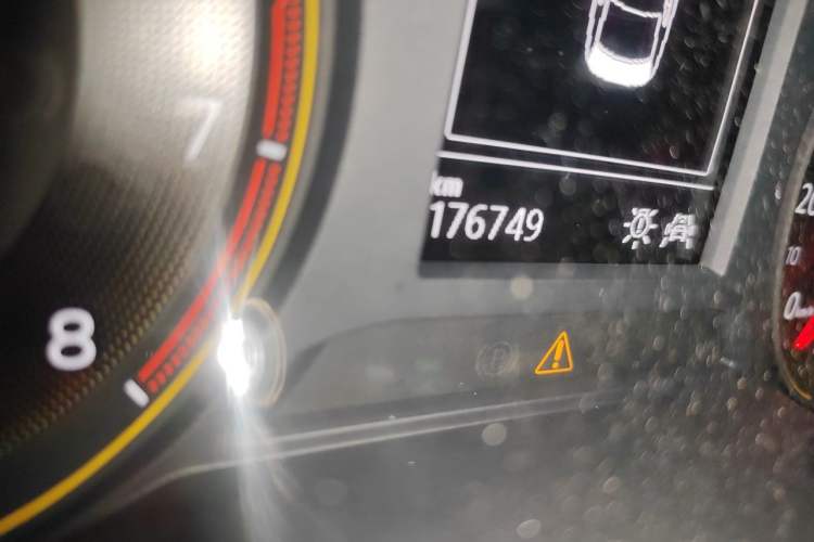 Used Volkswagen Lavida 2019 1.5L Automatic Comfort Edition China VI Standard Odometer Close Up