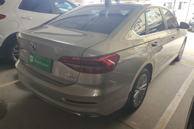 Used Volkswagen Lavida 2019 1.5L Automatic Comfort Edition China VI Standard Rear Right 45 Deg