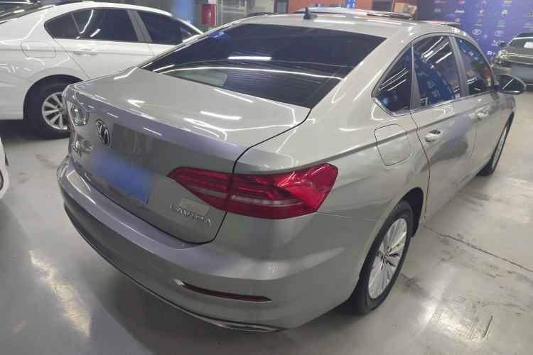 Used Volkswagen Lavida 2019 1.5L Automatic Comfort Edition China VI Standard Rear Right 45 Deg