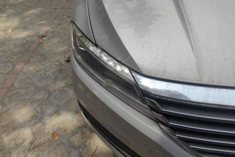 Used Volkswagen Lavida 2019 1.5L Manual Comfort Edition China VI Standard Right Front Headlight