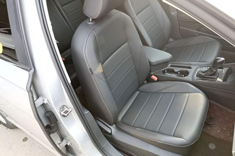 Used Volkswagen Lavida 2019 1.5L Automatic Comfort Edition China VI Standard Right Front Seat