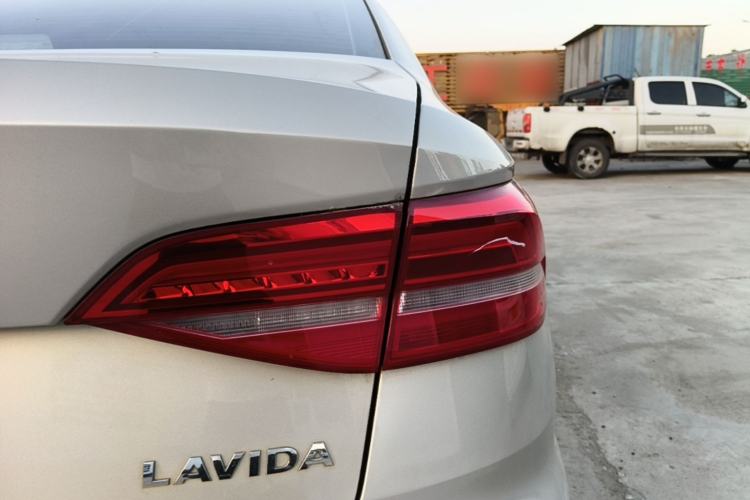 Used Volkswagen Lavida 2019 1.5L Manual Comfort Edition China VI Standard Right Rear Taillight