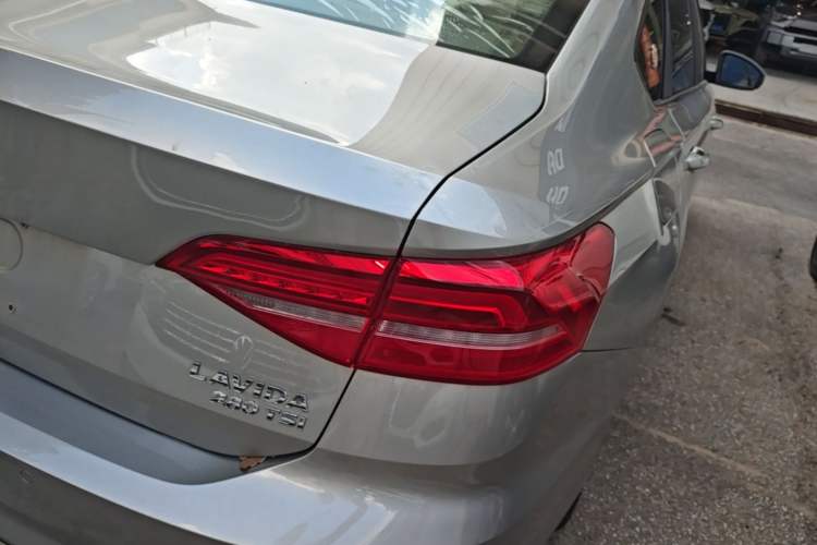 Used Volkswagen Lavida 2019 280TSI DSG Comfort Edition China VI standard Right Rear Taillight