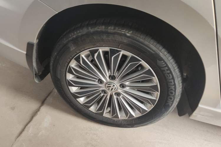 Used Volkswagen Lavida 2019 1.5L Automatic Comfort Edition China VI Standard Right Rear Wheel Hub