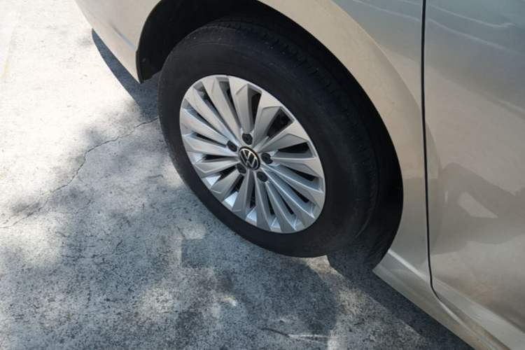 Used Volkswagen Lavida 2019 1.5L Automatic Comfort Edition China VI Standard Right Rear Wheel Hub
