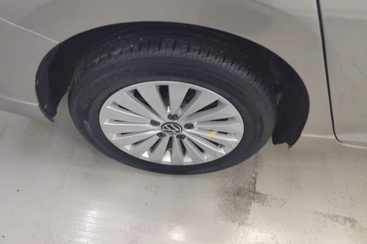 Used Volkswagen Lavida 2019 1.5L Automatic Comfort Edition China VI Standard Right Rear Wheel Hub