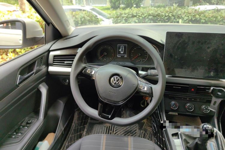Used Volkswagen Lavida 2019 1.5L Manual Comfort Edition China VI Standard Steering Wheel