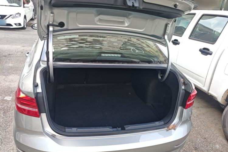 Used Volkswagen Lavida 2019 280TSI DSG Comfort Edition China VI standard Trunk
