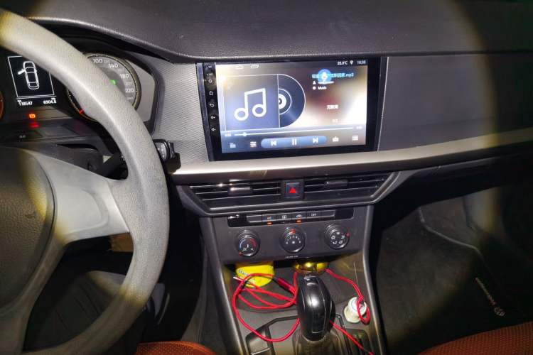 Used Volkswagen Lavida 2019 1.5L Automatic Fashion Edition China VI Audio And AC Panel
