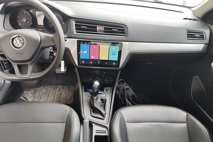 Used Volkswagen Lavida 2019 Lavida Start 1.5L Automatic Trendy Version China VI Standard Audio And AC Panel