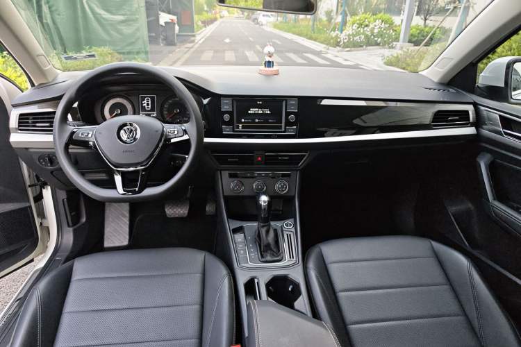 Used Volkswagen Lavida 2019 1.5L Automatic Comfort Edition China VI Standard Audio And AC Panel