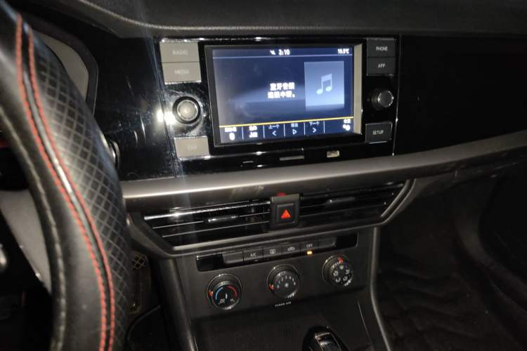 Used Volkswagen Lavida 2019 1.5L Automatic Vision Edition China VI Standard Audio And AC Panel