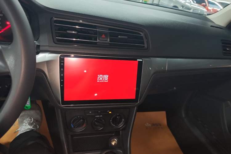 Used Volkswagen Lavida 2019 Lavida Start 1.5L Manual Fashion Edition China VI Standard Audio And AC Panel