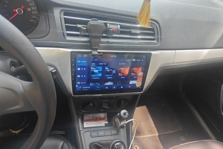 Used Volkswagen Lavida 2019 Lavida Start 1.5L Manual Fashion Edition China VI Standard Audio And AC Panel