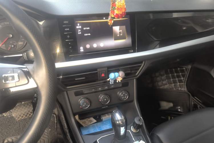 Used Volkswagen Lavida 2019 1.5L Automatic Comfort Edition China VI Standard Audio And AC Panel