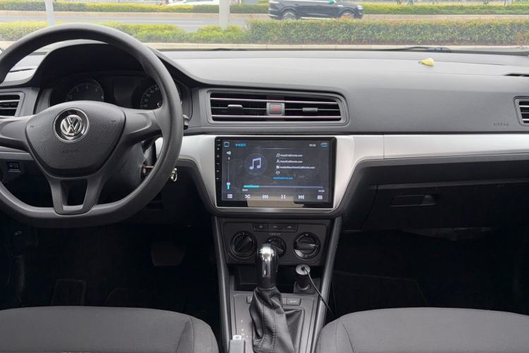 Used Volkswagen Lavida 2019 Lavida Start 1.5L Automatic Trendy Version China VI Standard Audio And AC Panel