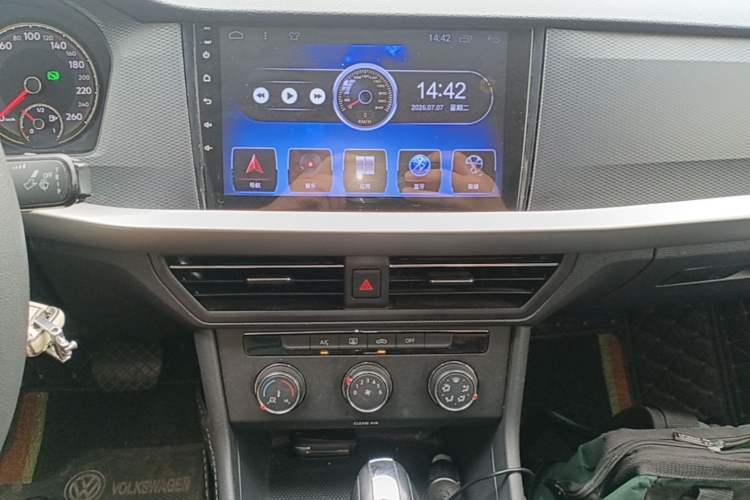 Used Volkswagen Lavida 2019 1.5L Automatic Fashion Edition China VI Audio And AC Panel