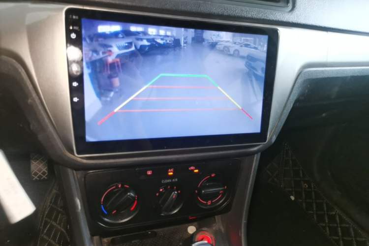 Used Volkswagen Lavida 2019 Lavida Start 1.5L Automatic Trendy Version China VI Standard Audio And AC Panel