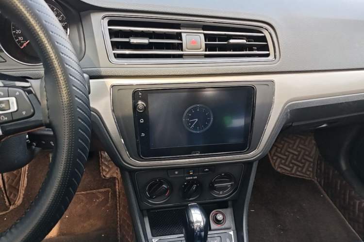 Used Volkswagen Lavida 2019 Lavida Start 1.5L Automatic Comfort Edition China VI Standard Audio And AC Panel