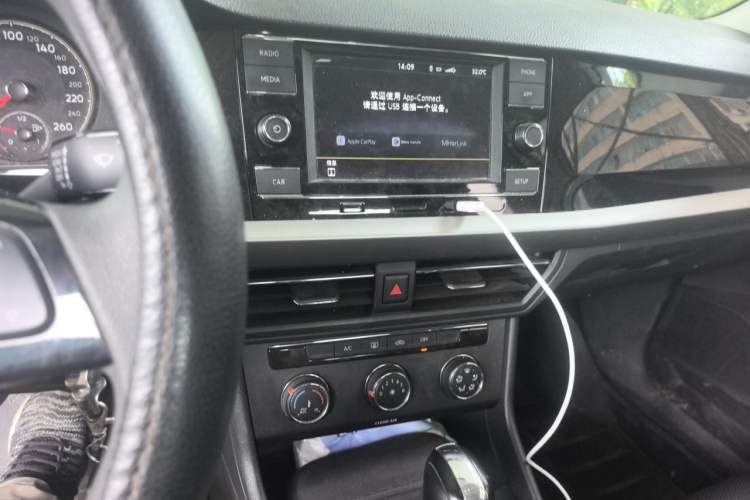 Used Volkswagen Lavida 2019 1.5L Automatic Comfort Edition China VI Standard Audio And AC Panel