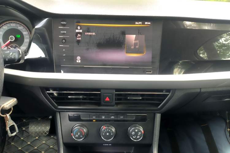 Used Volkswagen Lavida 2019 280TSI DSG Comfort Edition China VI standard Audio And AC Panel