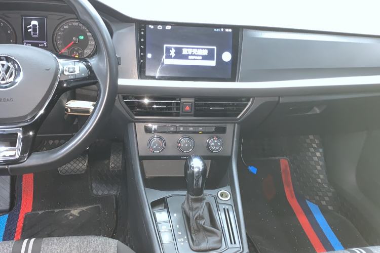 Used Volkswagen Lavida 2019 1.5L Automatic Fashion Edition China VI Audio And AC Panel