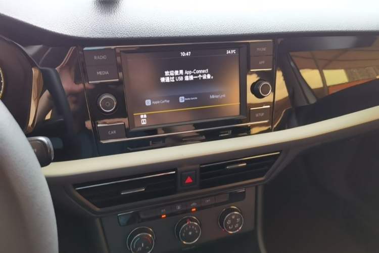 Used Volkswagen Lavida 2019 1.5L Automatic Comfort Edition China VI Standard Audio And AC Panel