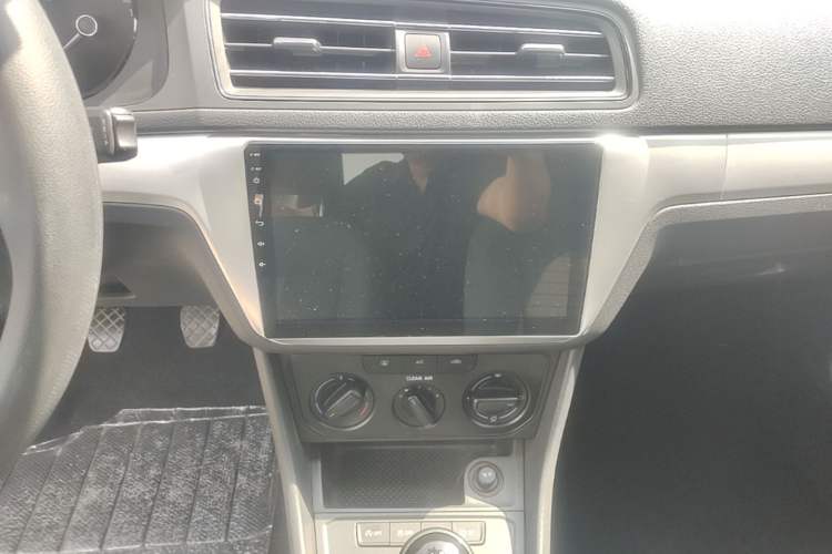 Used Volkswagen Lavida 2019 Lavida Start 1.5L Manual Fashion Edition China VI Standard Audio And AC Panel