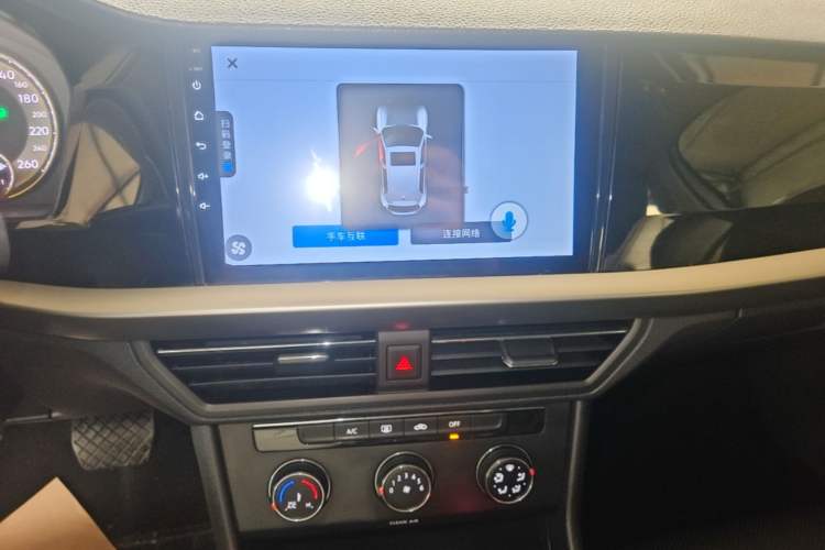 Used Volkswagen Lavida 2019 1.5L Automatic Comfort Edition China VI Standard Audio And AC Panel