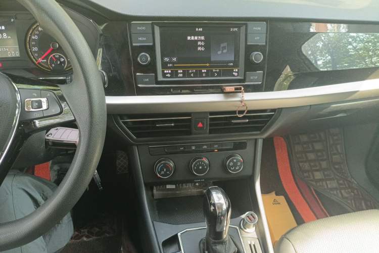 Used Volkswagen Lavida 2019 1.5L Automatic Comfort Edition China VI Standard Audio And AC Panel