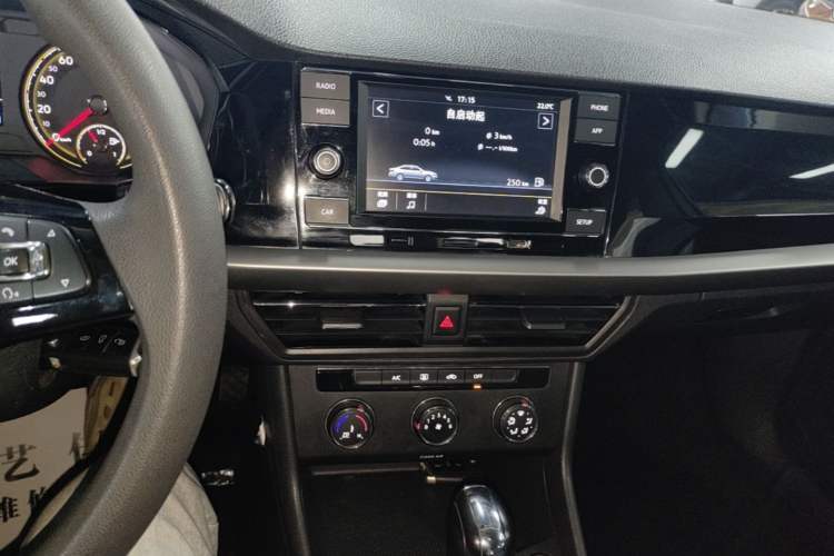 Used Volkswagen Lavida 2019 1.5L Automatic Comfort Edition China VI Standard Audio And AC Panel