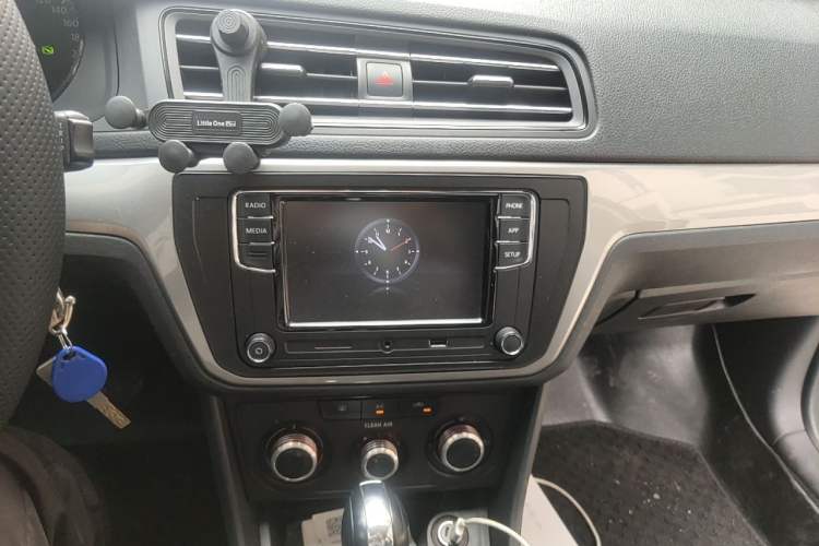 Used Volkswagen Lavida 2019 Lavida Start 1.5L Automatic Trendy Version China VI Standard Audio And AC Panel