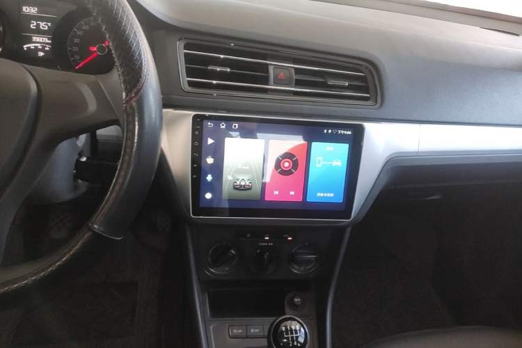Used Volkswagen Lavida 2019 Lavida Start 1.5L Manual Fashion Edition China VI Standard Audio And AC Panel