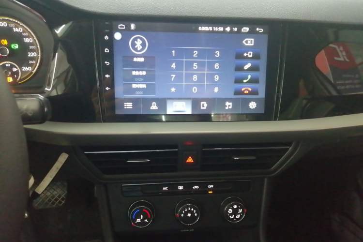 Used Volkswagen Lavida 2019 1.5L Automatic Comfort Edition China VI Standard Audio And AC Panel