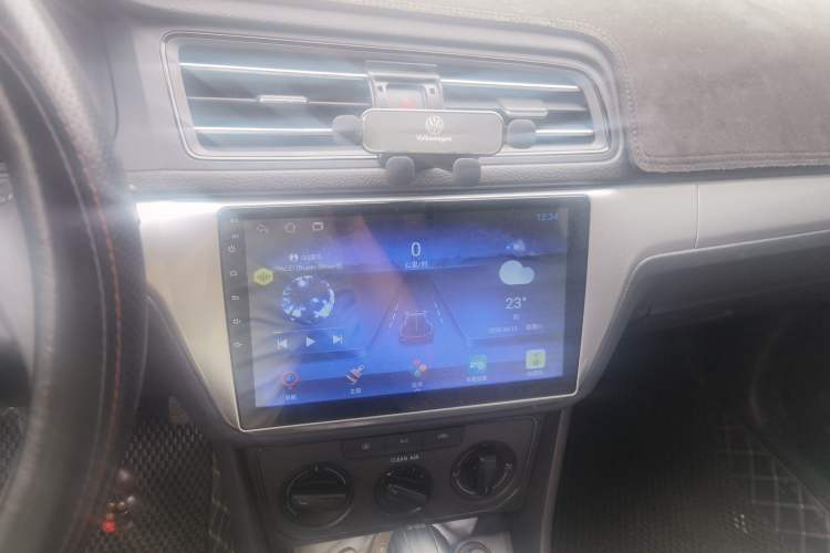 Used Volkswagen Lavida 2019 1.5L Automatic Fashion Edition China VI Audio And AC Panel
