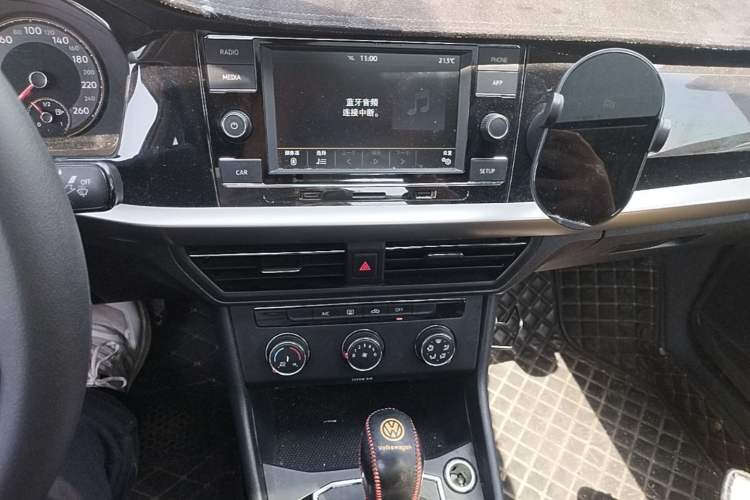 Used Volkswagen Lavida 2019 1.5L Automatic Comfort Edition China VI Standard Audio And AC Panel