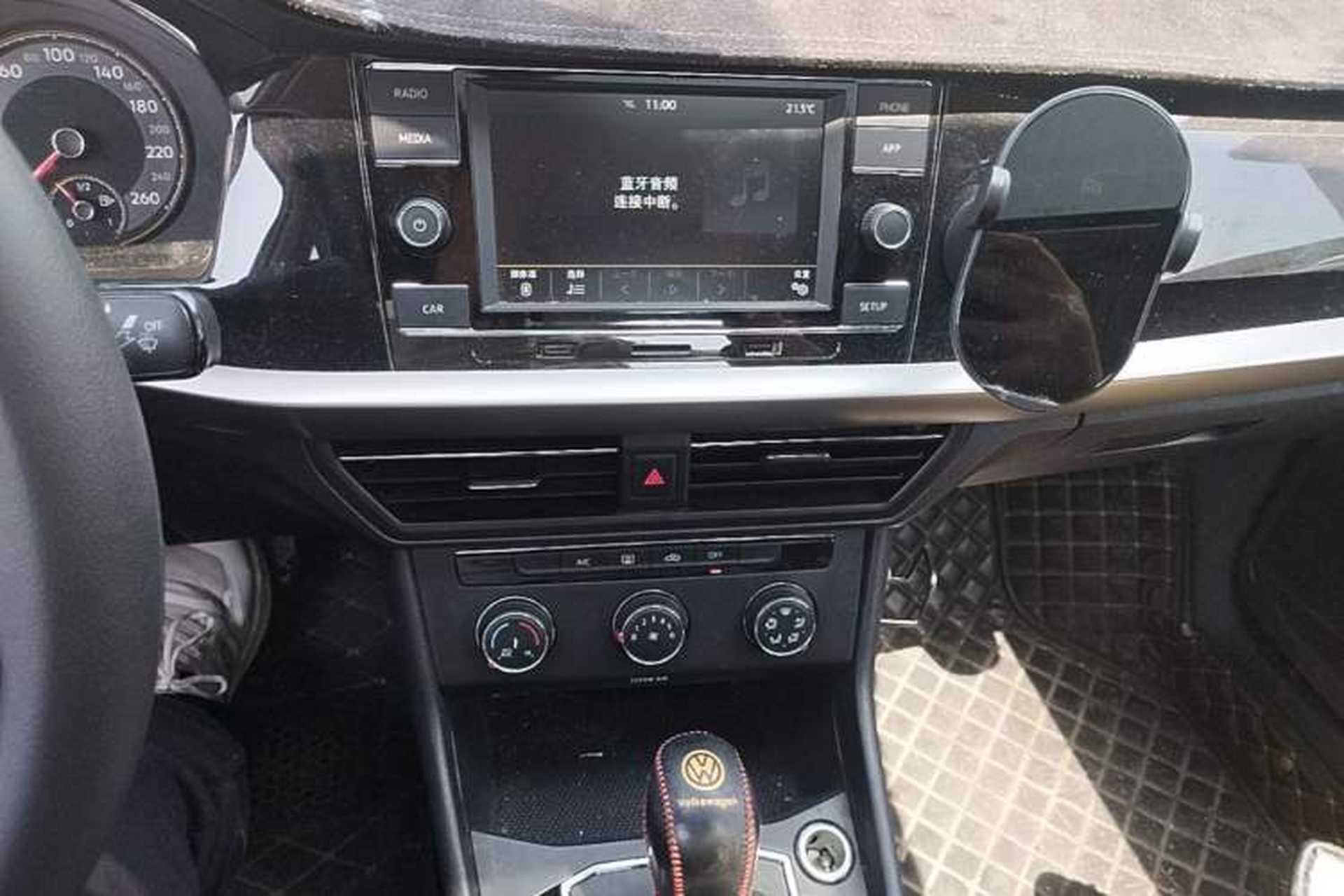 Used Volkswagen Lavida 2019 1.5L Automatic Comfort Edition China VI Standard Audio And AC Panel